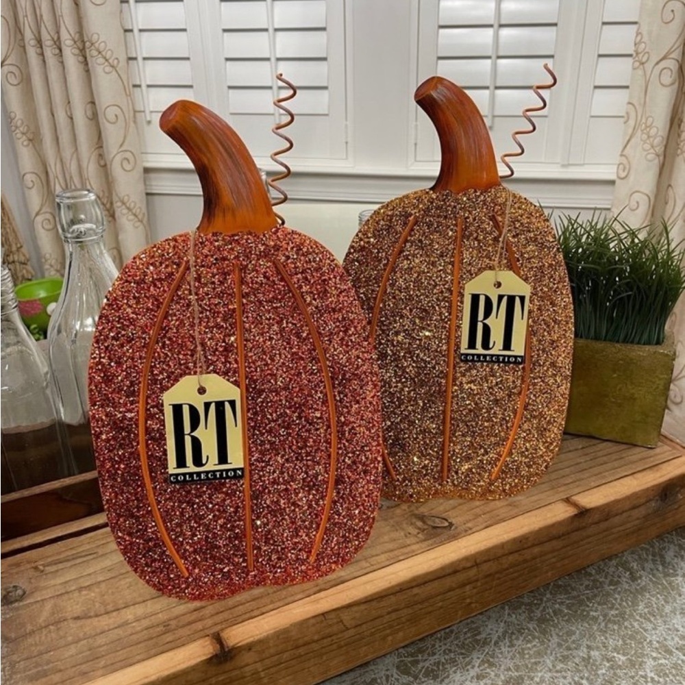 RTC COLLECTIONS GORGEOUS GLITTERED FREE STANDING GOLD & ORANGE METAL PUMPKINS